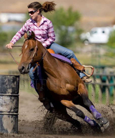 Fast Moon Chic barrel mare - photo by Kay Photos